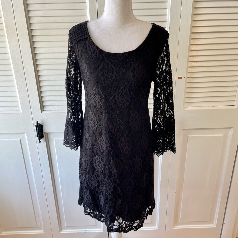Black long sleeve lace cocktail dress XS